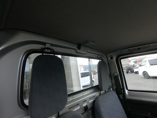 アクティトラック タウン　４ＷＤ　５速マニュアル　ＡＢＳ　運転席助手席エアバック　キーレス　荷台ランプ　記録簿　パワーウィンドウ（23枚目）