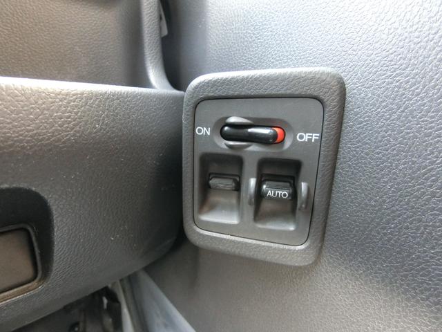 アクティトラック タウン　４ＷＤ　５速マニュアル　ＡＢＳ　運転席助手席エアバック　キーレス　荷台ランプ　記録簿　パワーウィンドウ（25枚目）