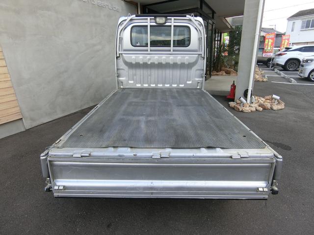 アクティトラック タウン　４ＷＤ　５速マニュアル　ＡＢＳ　運転席助手席エアバック　キーレス　荷台ランプ　記録簿　パワーウィンドウ（64枚目）