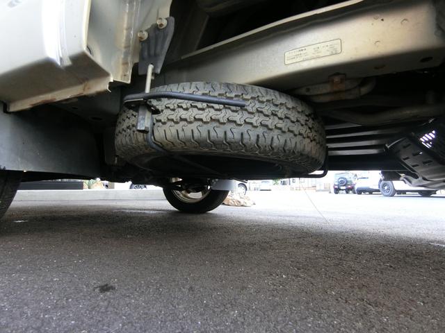 アクティトラック タウン　４ＷＤ　５速マニュアル　ＡＢＳ　運転席助手席エアバック　キーレス　荷台ランプ　記録簿　パワーウィンドウ（66枚目）