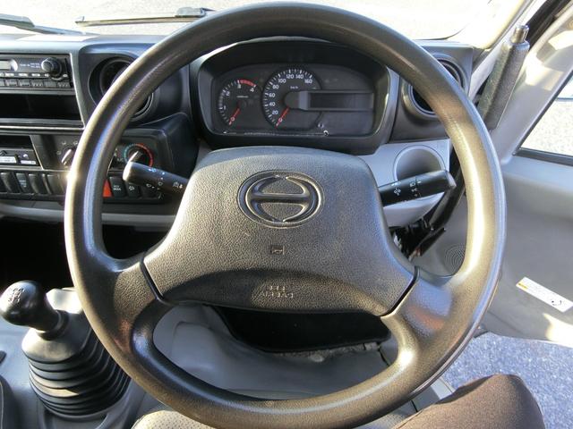 デュトロ 全低床ダンプ　５ＭＴ　ディーゼル　３ｔ積　３人乗り　ダンプシート　スペアタイヤ　パワーウィンドウ　パワステ　運転席エアバック　ダブルタイヤ（4枚目）