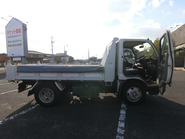 デュトロ 全低床ダンプ　５ＭＴ　ディーゼル　３ｔ積　３人乗り　ダンプシート　スペアタイヤ　パワーウィンドウ　パワステ　運転席エアバック　ダブルタイヤ（37枚目）