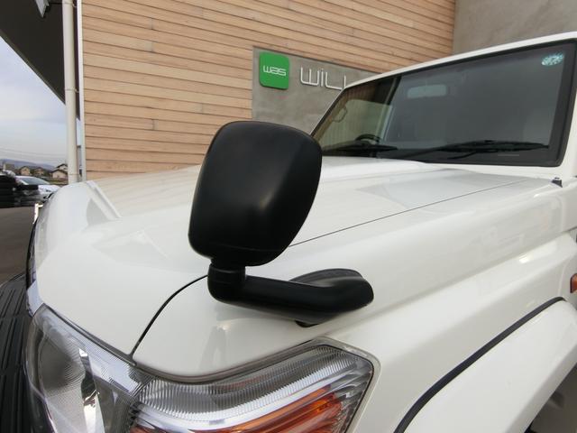 ランドクルーザー７０ バン　４ＷＤ　５ＭＴ　３０ＴＨアニバーサリー　ＢＦＧｏｏｄｉｃｈホワイトレター　リアベッドキット　前後ドライブレコーダー　ＥＴＣ　バックカメラ　シートカバー　純正フルセグナビ　キーレス　禁煙　記録簿（44枚目）