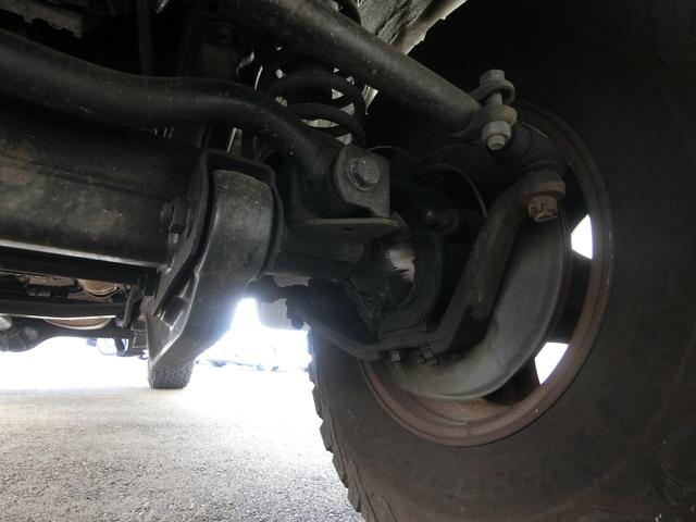 ランドクルーザー７０ バン　４ＷＤ　５ＭＴ　３０ＴＨアニバーサリー　ＢＦＧｏｏｄｉｃｈホワイトレター　リアベッドキット　前後ドライブレコーダー　ＥＴＣ　バックカメラ　シートカバー　純正フルセグナビ　キーレス　禁煙　記録簿（72枚目）