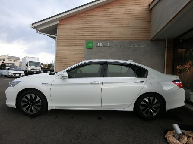 アコードハイブリッド ＥＸ　サンルーフ　バックカメラ　ＥＴＣ　電動リアサンシェード　オートクルーズコントロール　純正ナビ　純正１７インチＡＷ　パワーシート　レザーシート　シートヒーター　Ｂｌｕｅｔｏｏｔｈ接続　記録簿　禁煙（50枚目）