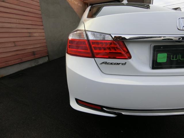 アコードハイブリッド ＥＸ　サンルーフ　バックカメラ　ＥＴＣ　電動リアサンシェード　オートクルーズコントロール　純正ナビ　純正１７インチＡＷ　パワーシート　レザーシート　シートヒーター　Ｂｌｕｅｔｏｏｔｈ接続　記録簿　禁煙（60枚目）