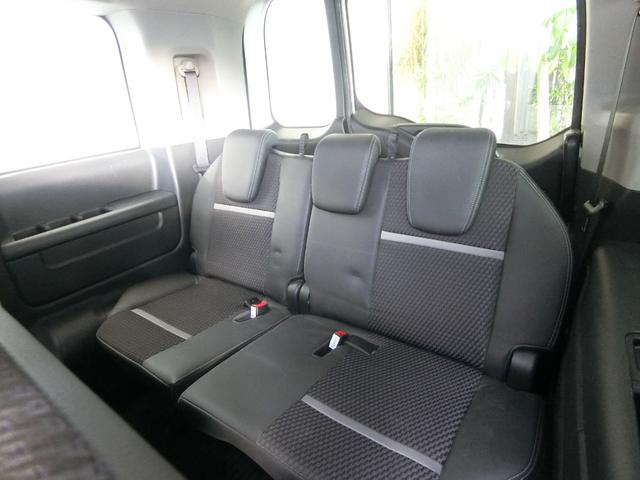 ステップワゴンスパーダ スパーダクールスピリット　アドバンスパッケージα　８人乗り　ターボ　純正ナビ　１６インチＡＷ　クルーズコントロール　両側パワースライドドア　リアわくわくゲート　リアエンターテインメントシステム　バックカメラ　ハーフレザー　シートヒーター　パドルシフト（9枚目）