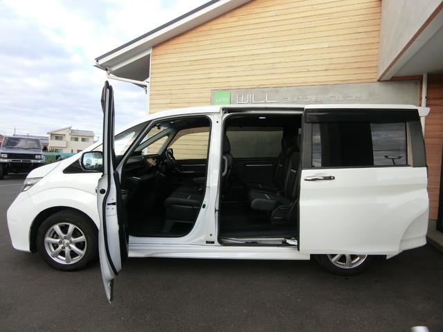 ステップワゴンスパーダ スパーダクールスピリット　アドバンスパッケージα　８人乗り　ターボ　純正ナビ　１６インチＡＷ　クルーズコントロール　両側パワースライドドア　リアわくわくゲート　リアエンターテインメントシステム　バックカメラ　ハーフレザー　シートヒーター　パドルシフト（59枚目）