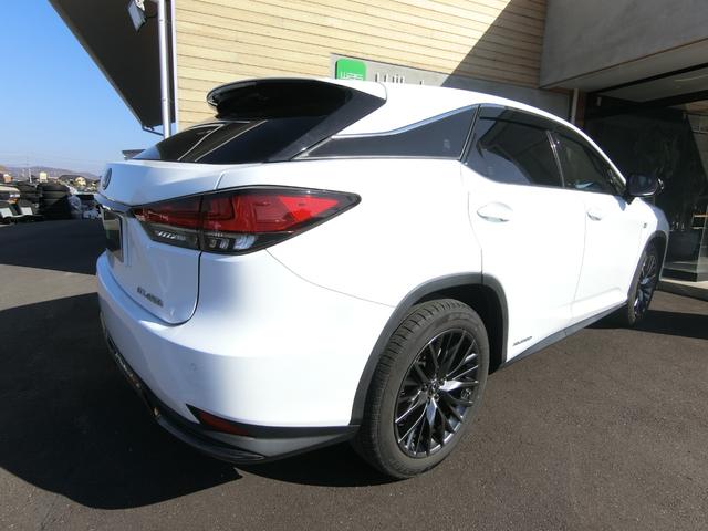 ＲＸ ＲＸ４５０ｈ　Ｆスポーツ　フルタイム４ＷＤ　サンルーフ　アラウンドビューモニター　レーダークルーズ　純正２０インチＡＷ　ＨＵＤ　ＢＳＭ　シートヒーター　シートエアコン　レザーシート　パワーシート　電動リアゲート　禁煙　記録簿（15枚目）