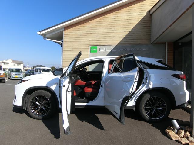 ＲＸ ＲＸ４５０ｈ　Ｆスポーツ　フルタイム４ＷＤ　サンルーフ　アラウンドビューモニター　レーダークルーズ　純正２０インチＡＷ　ＨＵＤ　ＢＳＭ　シートヒーター　シートエアコン　レザーシート　パワーシート　電動リアゲート　禁煙　記録簿（56枚目）