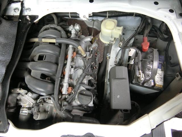 タウンエースバン ＧＬ　２（５）人乗り　ドライブレコーダー　キーレス　運転席助手席エアバック　衝突安全ボディ　ＡＢＳ　運転席パワーウィンドウ　スペアタイヤ　荷室内寸長１７６×幅１４９×高１３０ｍｍ（17枚目）