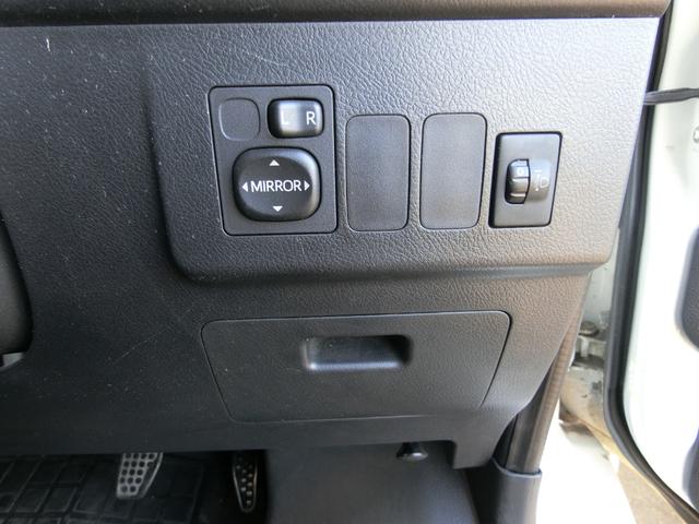 タウンエースバン ＧＬ　２（５）人乗り　ドライブレコーダー　キーレス　運転席助手席エアバック　衝突安全ボディ　ＡＢＳ　運転席パワーウィンドウ　スペアタイヤ　荷室内寸長１７６×幅１４９×高１３０ｍｍ（30枚目）