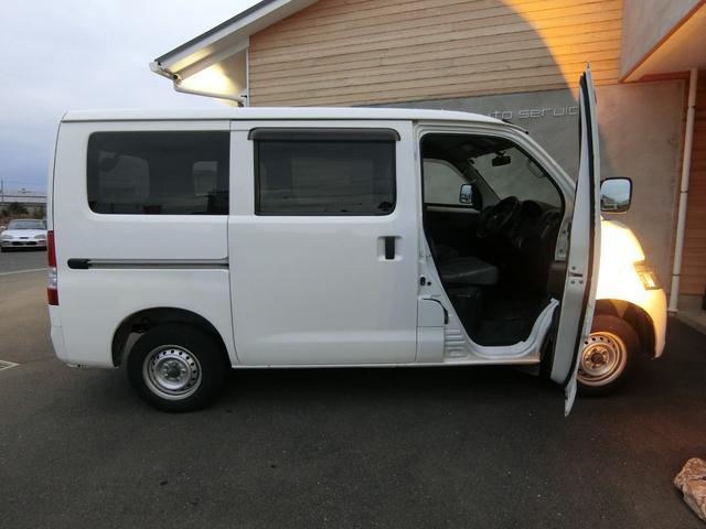 タウンエースバン ＧＬ　２（５）人乗り　ドライブレコーダー　キーレス　運転席助手席エアバック　衝突安全ボディ　ＡＢＳ　運転席パワーウィンドウ　スペアタイヤ　荷室内寸長１７６×幅１４９×高１３０ｍｍ（53枚目）