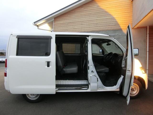 タウンエースバン ＧＬ　２（５）人乗り　ドライブレコーダー　キーレス　運転席助手席エアバック　衝突安全ボディ　ＡＢＳ　運転席パワーウィンドウ　スペアタイヤ　荷室内寸長１７６×幅１４９×高１３０ｍｍ（54枚目）