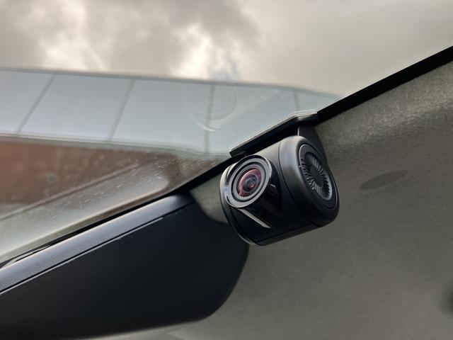 ムーヴキャンバス ＧメイクアップＶＳ　ＳＡＩＩＩ　踏み間違え防止　ＡＨＢ　衝突安全ボディ　電動格納ミラー　ＬＥＤライト　キーフリーシステム　オートライト　セキュリティアラーム　エアバック　ＡＢＳ　プッシュスタートスマートキー　両側パワードア　１オーナ（3枚目）