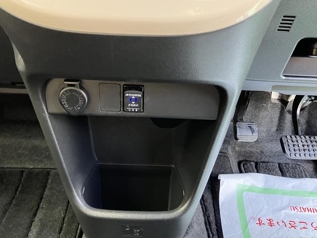 ムーヴキャンバス ＧメイクアップＶＳ　ＳＡＩＩＩ　踏み間違え防止　ＡＨＢ　衝突安全ボディ　電動格納ミラー　ＬＥＤライト　キーフリーシステム　オートライト　セキュリティアラーム　エアバック　ＡＢＳ　プッシュスタートスマートキー　両側パワードア　１オーナ（38枚目）