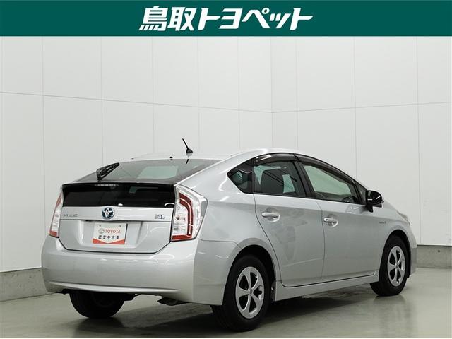 プリウス Ｓ　ロングラン保証１年（走行距離無制限）　ハイブリッド保証　フルセグ　メモリーナビ　ＤＶＤ再生　バックカメラ　ＨＩＤヘッドライト　ワンオーナー　記録簿　スマートキー　ＣＤ　アルミホイール（8枚目）