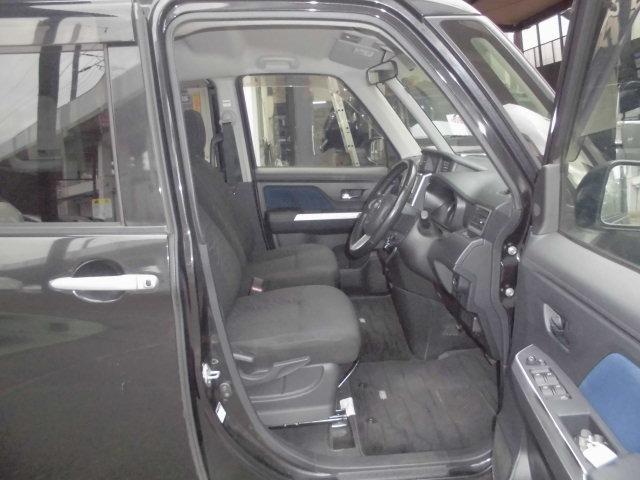 トール カスタムＧ　ターボ　ＳＡＩＩ　衝突回避支援システム　アルパイン専用９インチＳＤナビ　フルセグ地デジ　パノラミックビューモニター　ＥＴＣ　ドライブレコーダー　両側電動スライドドア　クルーズコントロール　ＬＥＤヘッドライト（19枚目）