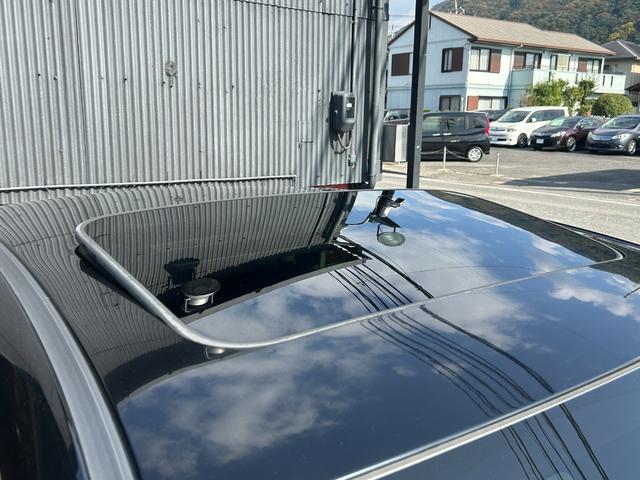 レガシィB4 ベースグレード アイサイト サンルーフ Bluetooth対応純正ナビフルセグTV・バックカメラ 禁煙車 全席シートヒーター 純正18インチアルミ(9枚目)