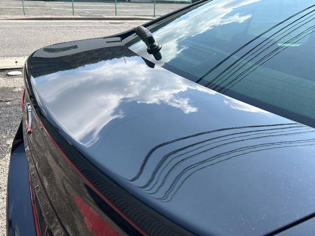 レガシィB4 ベースグレード アイサイト サンルーフ Bluetooth対応純正ナビフルセグTV・バックカメラ 禁煙車 全席シートヒーター 純正18インチアルミ(11枚目)