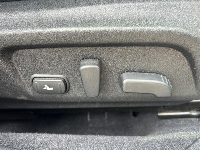 レガシィB4 ベースグレード アイサイト サンルーフ Bluetooth対応純正ナビフルセグTV・バックカメラ 禁煙車 全席シートヒーター 純正18インチアルミ(29枚目)