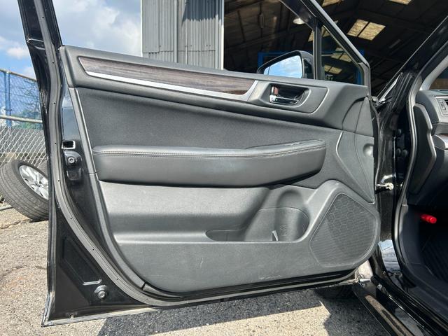 レガシィB4 ベースグレード アイサイト サンルーフ Bluetooth対応純正ナビフルセグTV・バックカメラ 禁煙車 全席シートヒーター 純正18インチアルミ(32枚目)