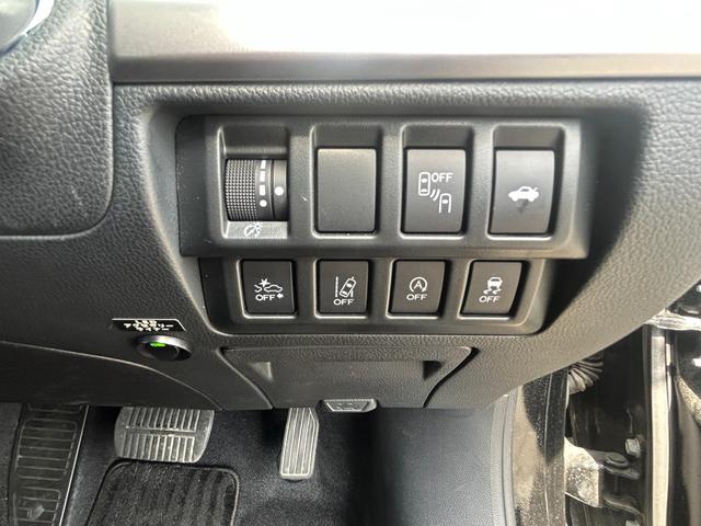 レガシィB4 ベースグレード アイサイト サンルーフ Bluetooth対応純正ナビフルセグTV・バックカメラ 禁煙車 全席シートヒーター 純正18インチアルミ(43枚目)