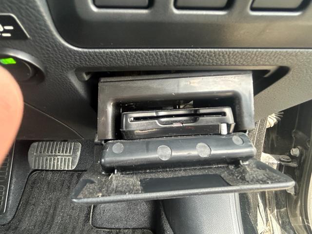 レガシィB4 ベースグレード アイサイト サンルーフ Bluetooth対応純正ナビフルセグTV・バックカメラ 禁煙車 全席シートヒーター 純正18インチアルミ(44枚目)