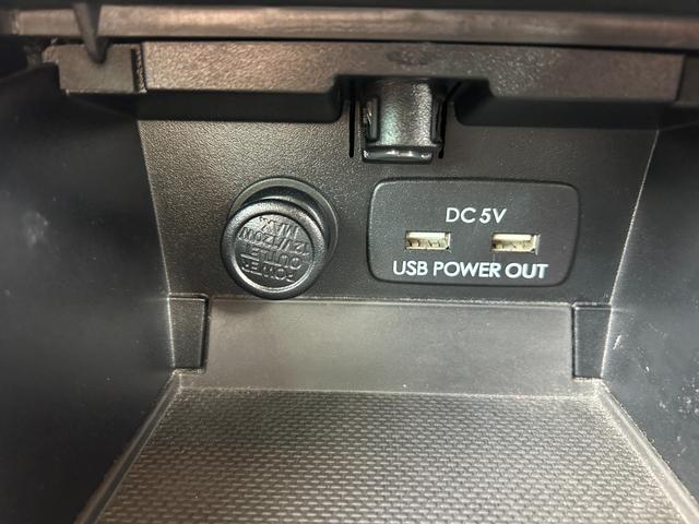 レガシィB4 ベースグレード アイサイト サンルーフ Bluetooth対応純正ナビフルセグTV・バックカメラ 禁煙車 全席シートヒーター 純正18インチアルミ(55枚目)