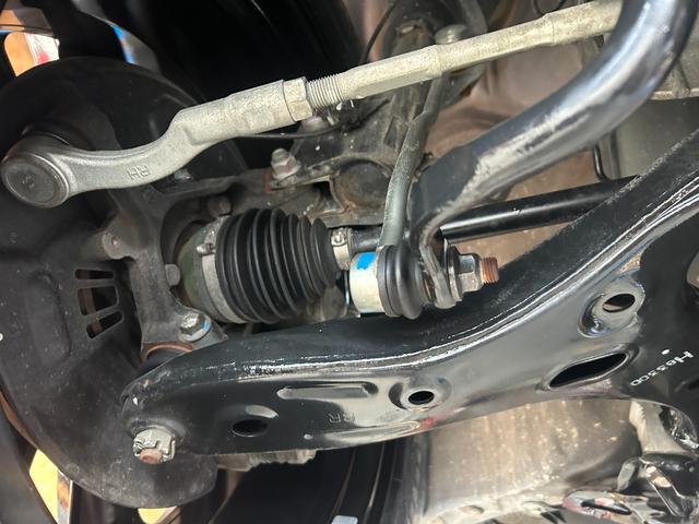 レガシィB4 ベースグレード アイサイト サンルーフ Bluetooth対応純正ナビフルセグTV・バックカメラ 禁煙車 全席シートヒーター 純正18インチアルミ(67枚目)