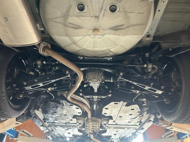 レガシィB4 ベースグレード アイサイト サンルーフ Bluetooth対応純正ナビフルセグTV・バックカメラ 禁煙車 全席シートヒーター 純正18インチアルミ(72枚目)