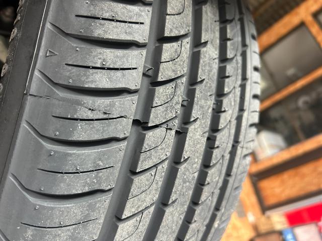 レガシィB4 ベースグレード アイサイト サンルーフ Bluetooth対応純正ナビフルセグTV・バックカメラ 禁煙車 全席シートヒーター 純正18インチアルミ(75枚目)