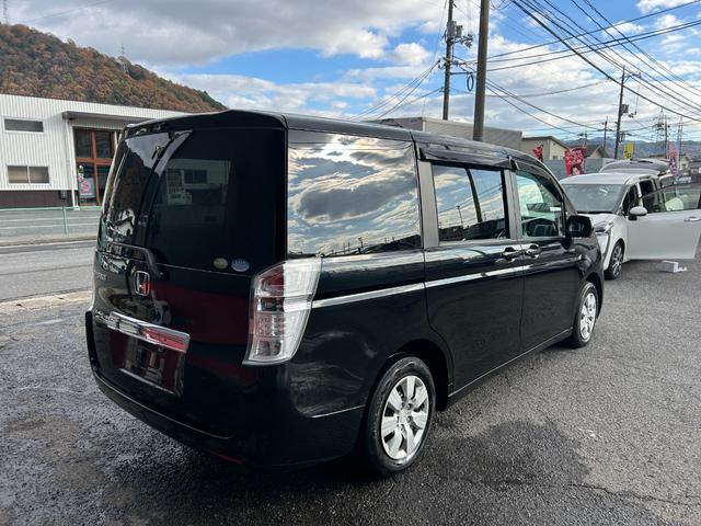 ステップワゴン Ｇ　スマートスタイルエディション　両側パワースライドドア　Ｂｌｕｅｔｏｏｔｈ対応ナビフルセグＴＶ・バックカメラ　ＥＴＣ　フリップダウンモニター（5枚目）