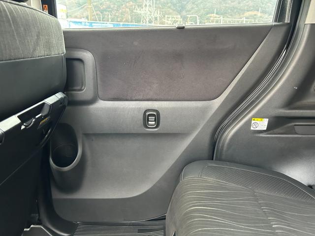 ソリオバンディット Ｆリミテッド　両側パワースライドドア・ハーフレザーシート・社外ナビフルセグＴＶ・全方位カメラ・デュアルブレーキサポート・クルーズコントロール・ＬＥＤヘッドライト・ＥＴＣ（29枚目）