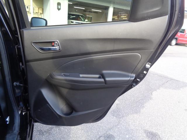 スイフト ハイブリッドML 純正8インチナビ/フルセグ/Bluetooth/運席シートヒーター/パドルシフト/オートライト/DVD再生/レーダーブレーキ/レーンアシスト/レーダークルーズ(40枚目)