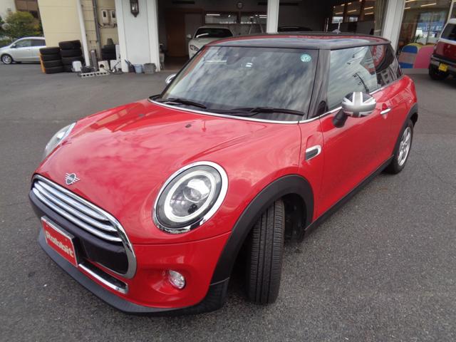 MINI クーパー スマートキー・ペッパーパッケージ・ユニオンジャックテール・純正ナビ・BT・バックカメラ・アイドリングストップ・LEDライト・LEDフォグ・トノカバー・ETC・前後ドラレコ・禁煙(8枚目)