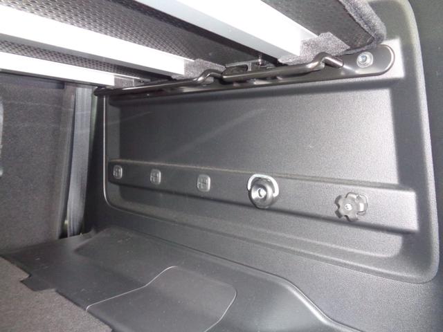 フリード＋ハイブリッド ハイブリッド・クロスターホンダセンシング　スマートキー・ＤＯＰ９インチナビＴＶ・Ｂカメラ・ＢＴ・両側パワスラ・純１６インチＡＷ・アダプティブクルーズ・ＬＥＤライト・無限シフトノブ・ルーフラック・前後ドラレコ・シートヒーター・ワンオーナー（17枚目）