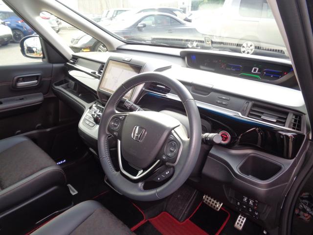 フリード＋ハイブリッド ハイブリッド・クロスターホンダセンシング　スマートキー・ＤＯＰ９インチナビＴＶ・Ｂカメラ・ＢＴ・両側パワスラ・純１６インチＡＷ・アダプティブクルーズ・ＬＥＤライト・無限シフトノブ・ルーフラック・前後ドラレコ・シートヒーター・ワンオーナー（19枚目）