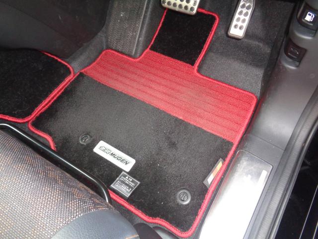 フリード＋ハイブリッド ハイブリッド・クロスターホンダセンシング　スマートキー・ＤＯＰ９インチナビＴＶ・Ｂカメラ・ＢＴ・両側パワスラ・純１６インチＡＷ・アダプティブクルーズ・ＬＥＤライト・無限シフトノブ・ルーフラック・前後ドラレコ・シートヒーター・ワンオーナー（46枚目）