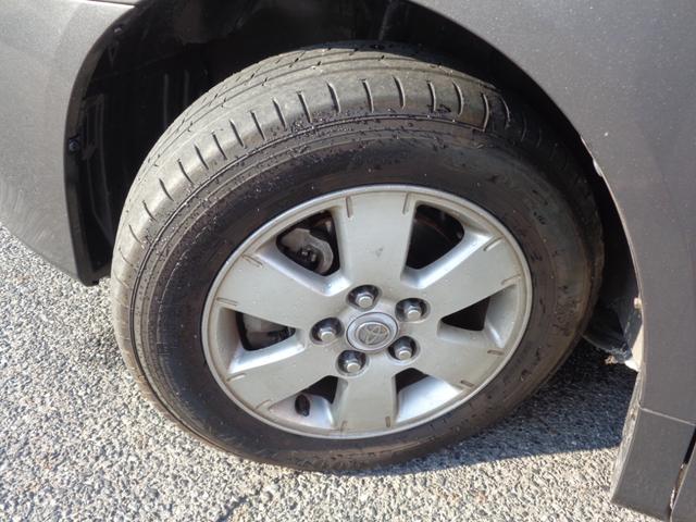 ノア Ｘ　Ｌセレクション　キーレス／純正ナビ／ＴＶ／片側パワースライド／リアクーラー／ＥＴＣ（16枚目）