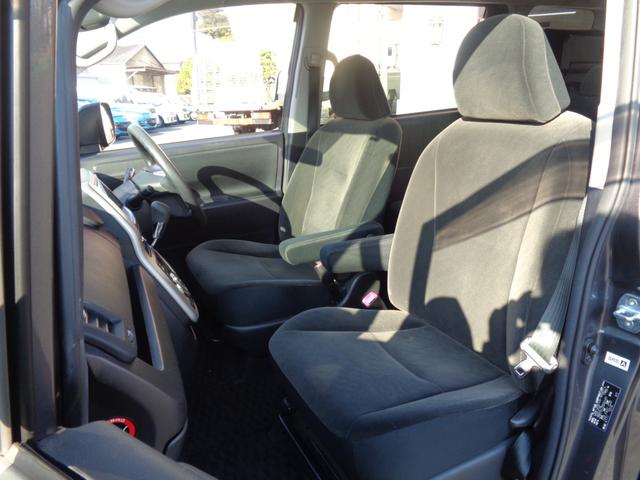 ノア Ｘ　Ｌセレクション　キーレス／純正ナビ／ＴＶ／片側パワースライド／リアクーラー／ＥＴＣ（23枚目）