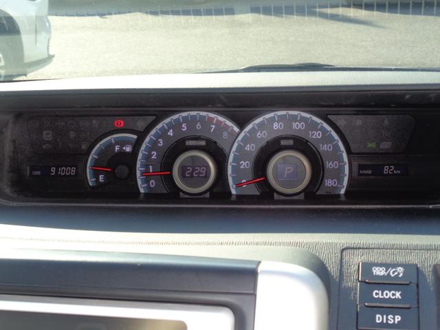 ノア Ｘ　Ｌセレクション　キーレス／純正ナビ／ＴＶ／片側パワースライド／リアクーラー／ＥＴＣ（31枚目）