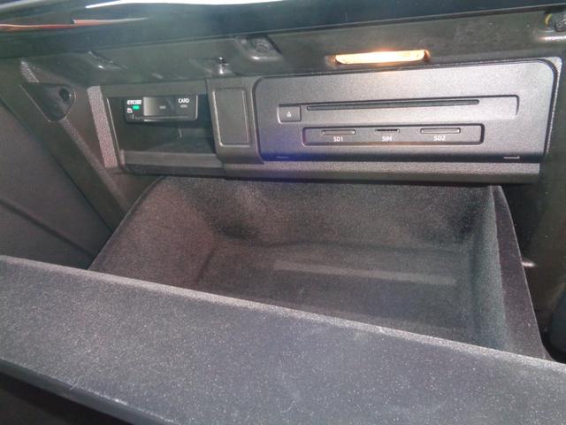 Ｑ５ Ｓライン　コンペティション　／スマートキー／プッシュスタート／純正ナビ／フルセグ／全方位カメラ／Ｂｌｕｅｔｏｏｔｈ／バーチャルコックピット／アダプティブクルーズ／衝突軽減／レーンアシスト／ＢＳＭ／パワーバックドア／ユーザー買取（35枚目）