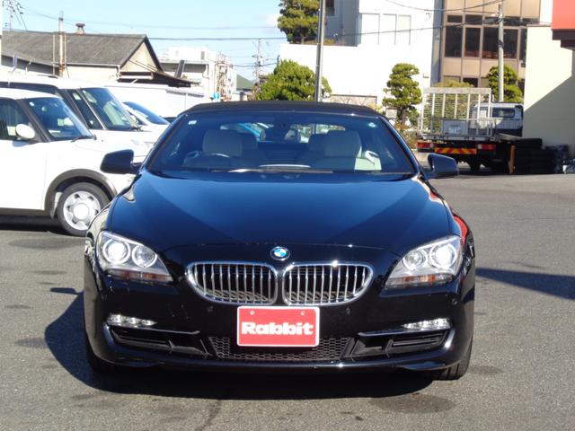 ６シリーズ ６５０ｉカブリオレ　純正ＨＤＤナビ／フルセグ／Ｂｌｕｅｔｏｏｔｈ／エアシート／シートヒーター／パワーシート／ＨＩＤ／ＨＵＤ／ＤＶＤ再生／／バックカメラ／ホワイトレザー（5枚目）