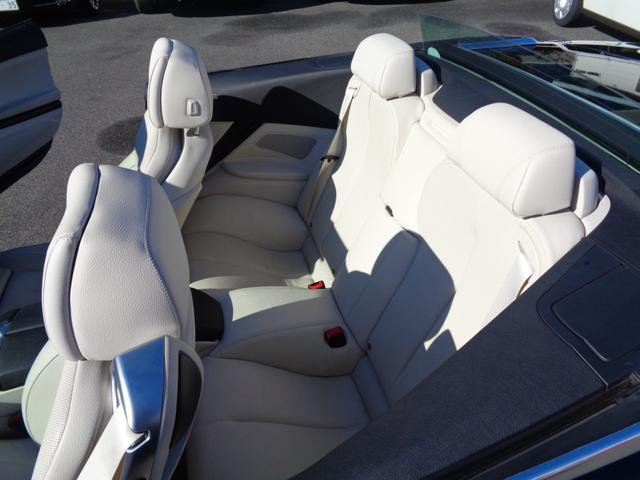 ６シリーズ ６５０ｉカブリオレ　純正ＨＤＤナビ／フルセグ／Ｂｌｕｅｔｏｏｔｈ／エアシート／シートヒーター／パワーシート／ＨＩＤ／ＨＵＤ／ＤＶＤ再生／／バックカメラ／ホワイトレザー（16枚目）