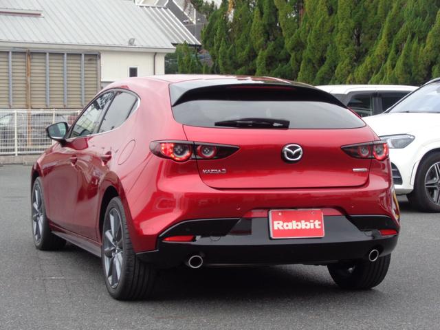 ＭＡＺＤＡ３ファストバック １５Ｓツーリング　８．８インチナビ／フルセグ／ＤＶＤ再生／Ｂｌｕｅｔｏｏｔｈ／パノラミックビューカメラ／ＥＴＣ／ＢＳＭ／ＨＵＤ／オートライト／オートハイビーム（2枚目）