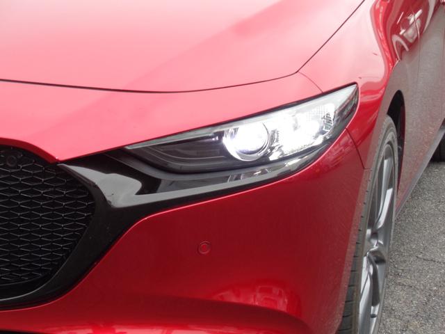 ＭＡＺＤＡ３ファストバック １５Ｓツーリング　８．８インチナビ／フルセグ／ＤＶＤ再生／Ｂｌｕｅｔｏｏｔｈ／パノラミックビューカメラ／ＥＴＣ／ＢＳＭ／ＨＵＤ／オートライト／オートハイビーム（10枚目）