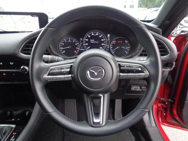 ＭＡＺＤＡ３ファストバック １５Ｓツーリング　８．８インチナビ／フルセグ／ＤＶＤ再生／Ｂｌｕｅｔｏｏｔｈ／パノラミックビューカメラ／ＥＴＣ／ＢＳＭ／ＨＵＤ／オートライト／オートハイビーム（24枚目）