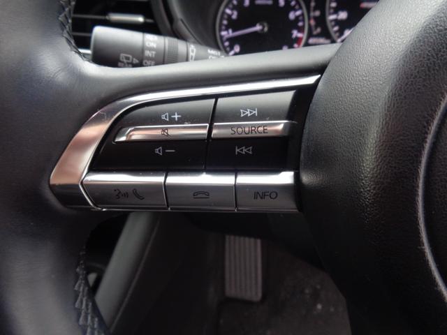 ＭＡＺＤＡ３ファストバック １５Ｓツーリング　８．８インチナビ／フルセグ／ＤＶＤ再生／Ｂｌｕｅｔｏｏｔｈ／パノラミックビューカメラ／ＥＴＣ／ＢＳＭ／ＨＵＤ／オートライト／オートハイビーム（25枚目）