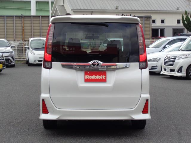 ノア Ｓｉ　９ｉｎナビ／フルセグ／１１型フリップダウンモニター／７人乗り／Ｂｌｕｅｔｏｏｔｈ／バックカメラ／ＤＶＤ再生／両側パワースライドドア／ドラレコ（8枚目）